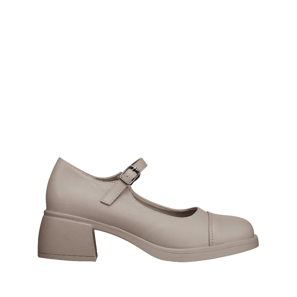 Women Recycled Materials of Synthetic Leather Loafer