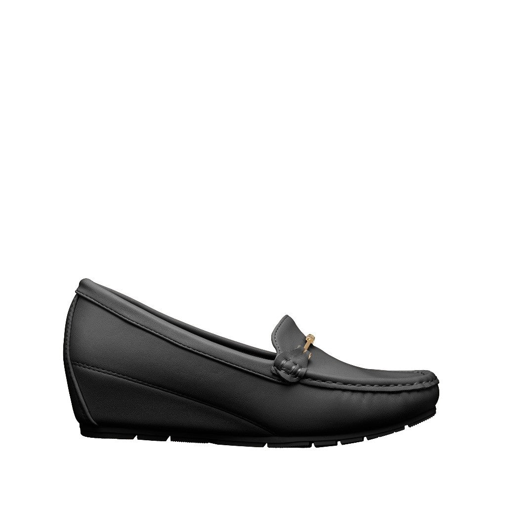 Women Recycled Materials of Synthetic Leather Loafer