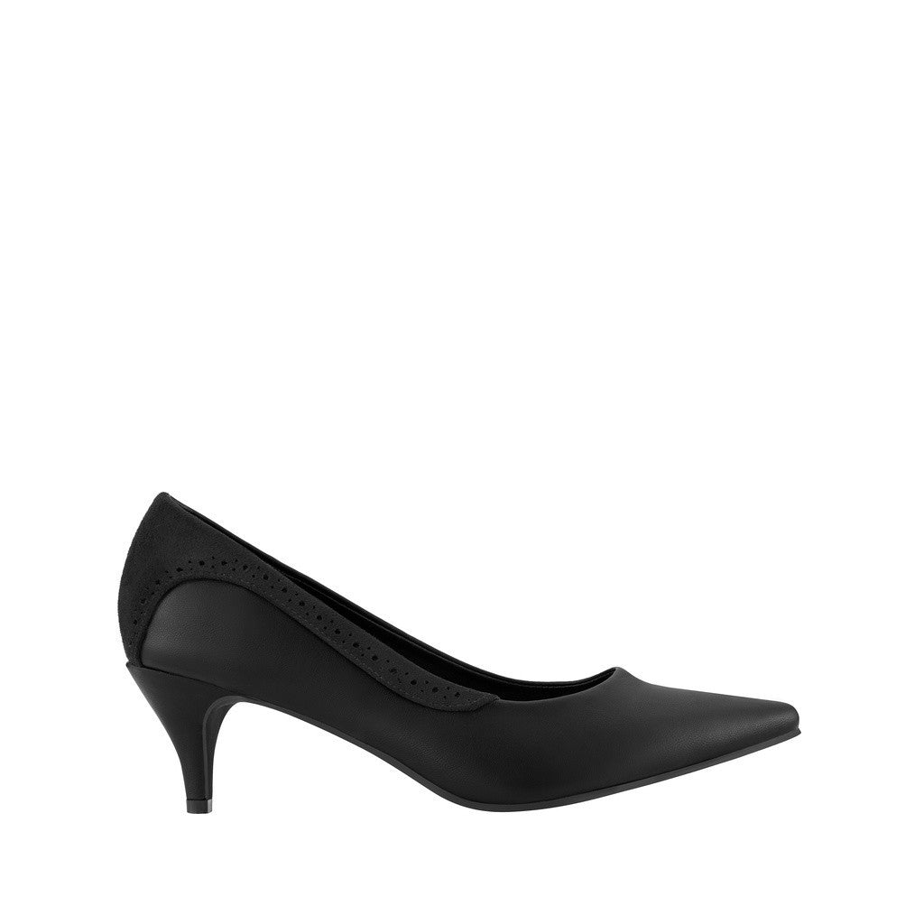 Women Synthetic Leather Court Shoe