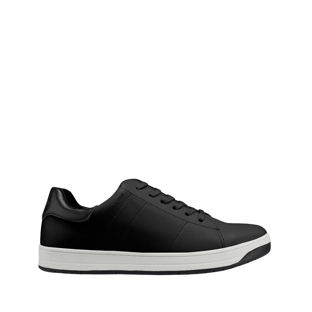 Men Recycled Materials of Synthetic Leather Sneaker