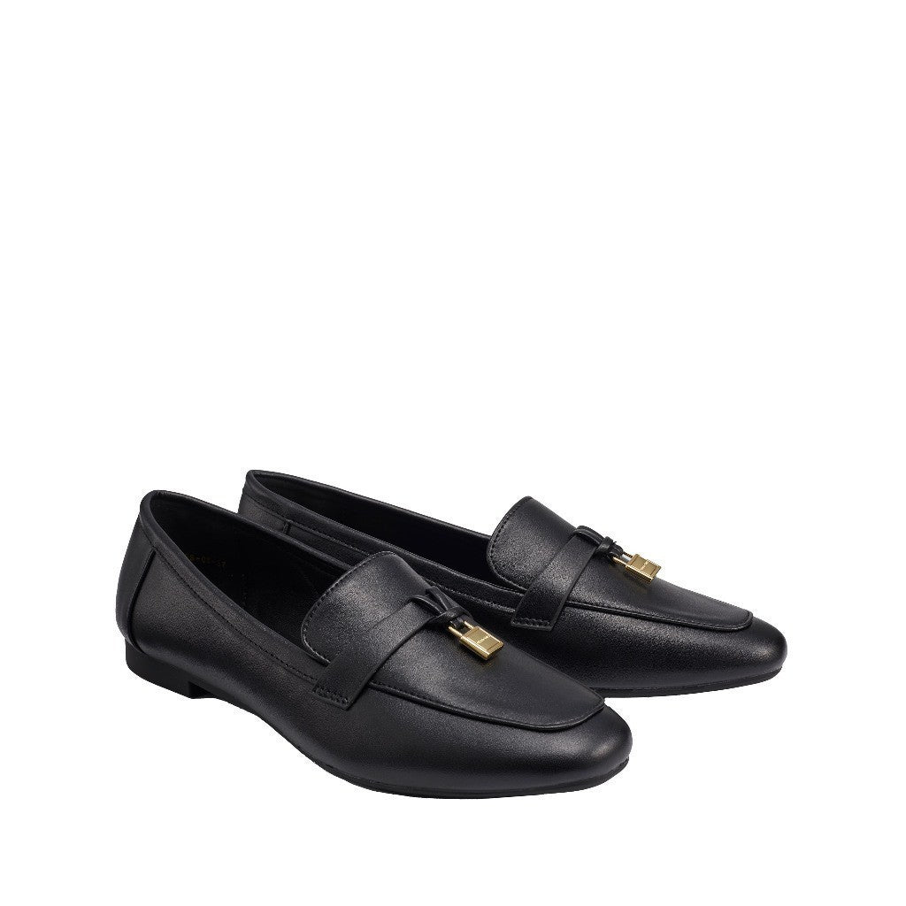 Women Recycled Materials of Synthetic Leather Loafer